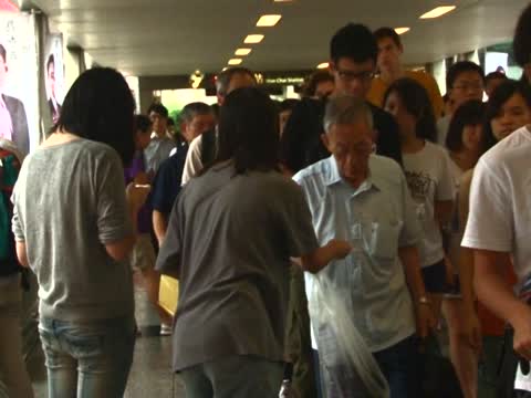 [粵語] 反洗腦教育升級 港民團擬佔領政總